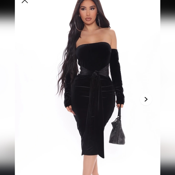 Fashion Nova Dresses & Skirts - Fashion Nova Stay Close Stylish Black Velvet Strapless Midi  Dress Size XL Nwt